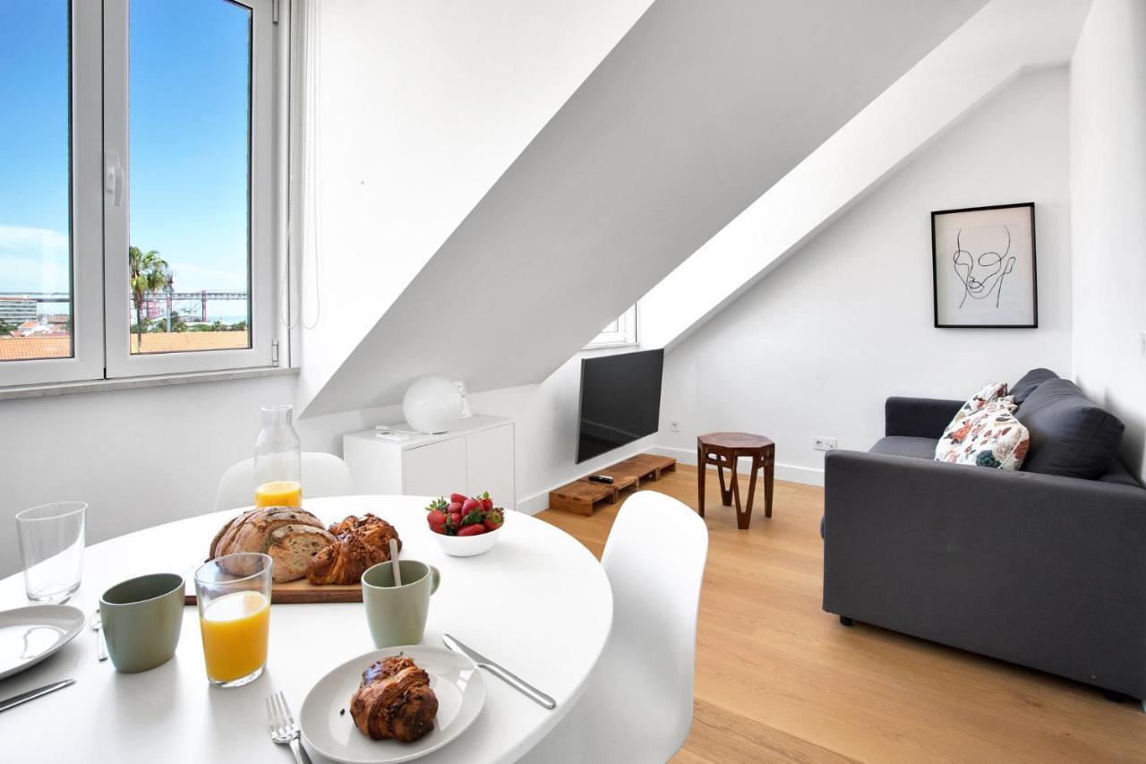 Brand New River View Apartment Belem - 1 Bedroom, A/C リスボン エクステリア 写真