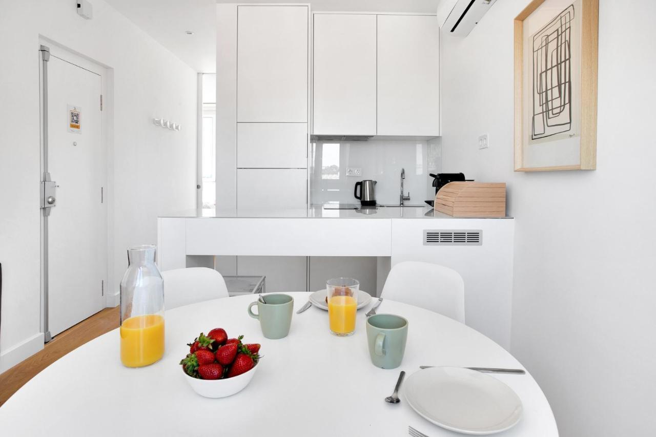 Brand New River View Apartment Belem - 1 Bedroom, A/C リスボン エクステリア 写真