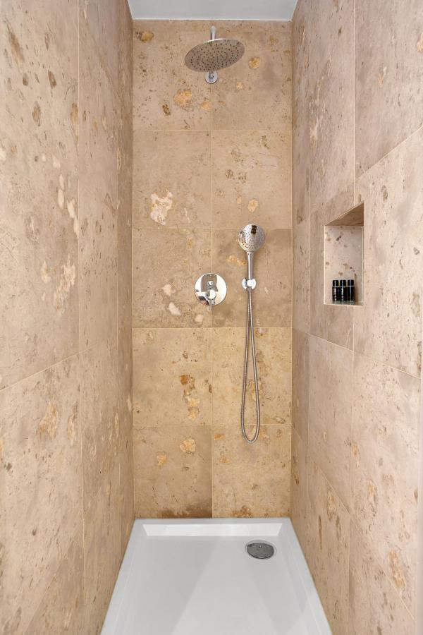 Brand New River View Apartment Belem - 1 Bedroom, A/C リスボン エクステリア 写真