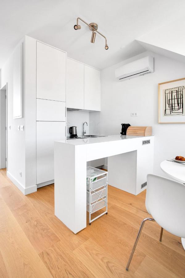Brand New River View Apartment Belem - 1 Bedroom, A/C リスボン エクステリア 写真